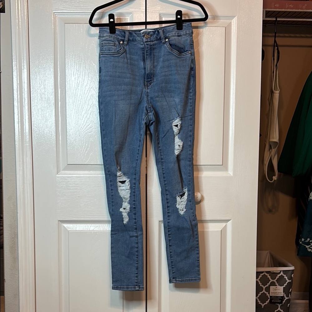 Distressed Blue Skinny Jeans